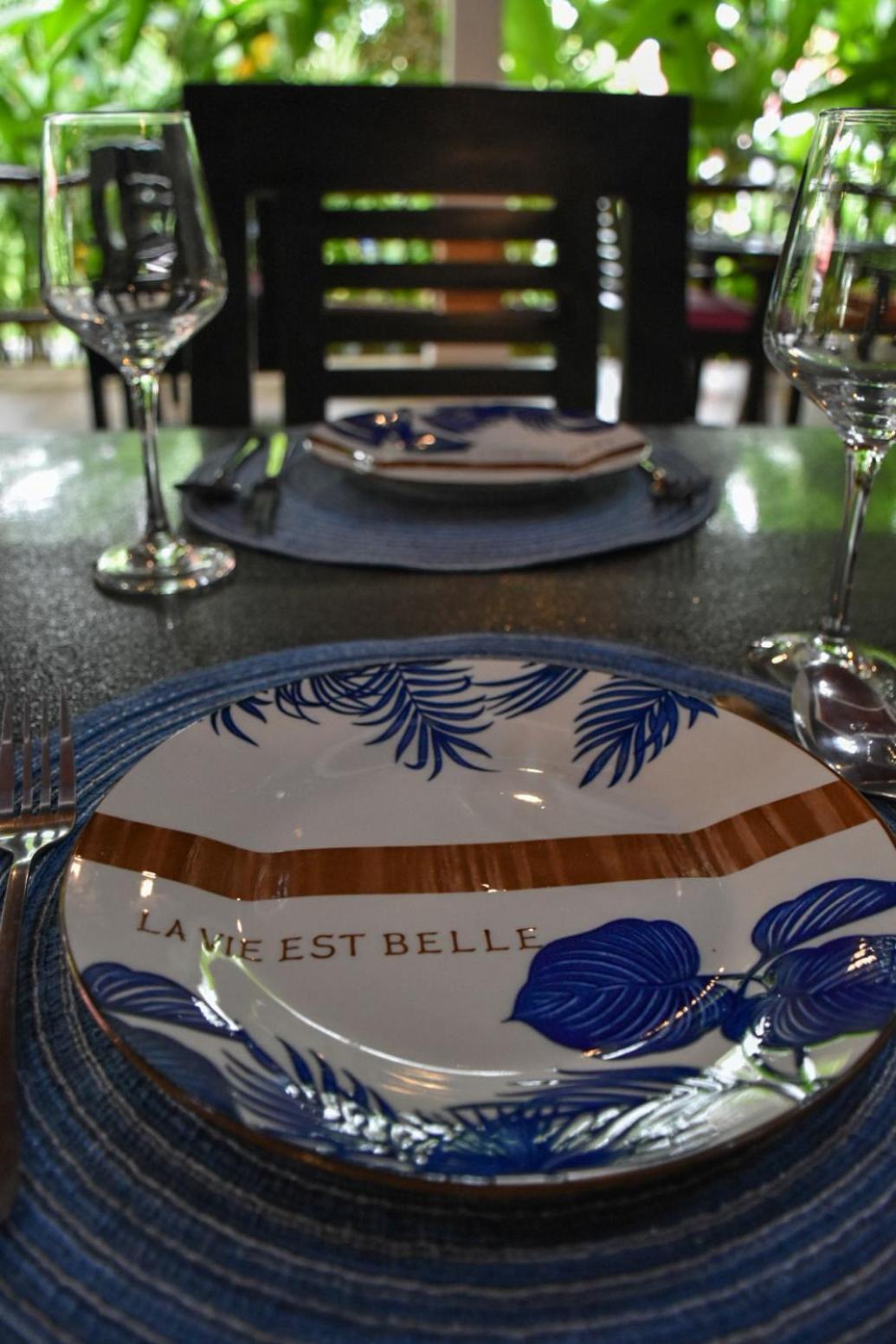 Carpe Diem Villas & Resort Puerto Princesa Bagian luar foto