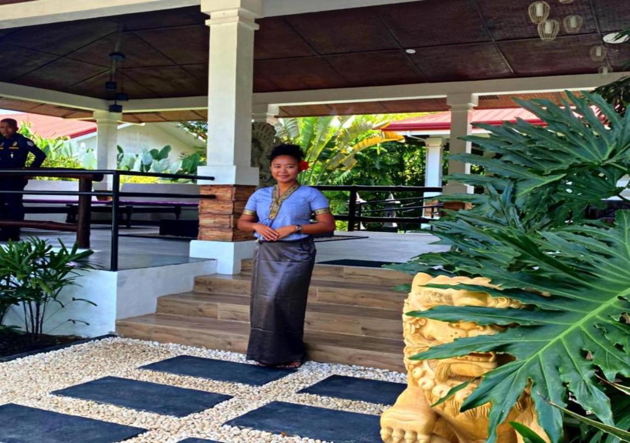 Carpe Diem Villas & Resort Puerto Princesa Bagian luar foto