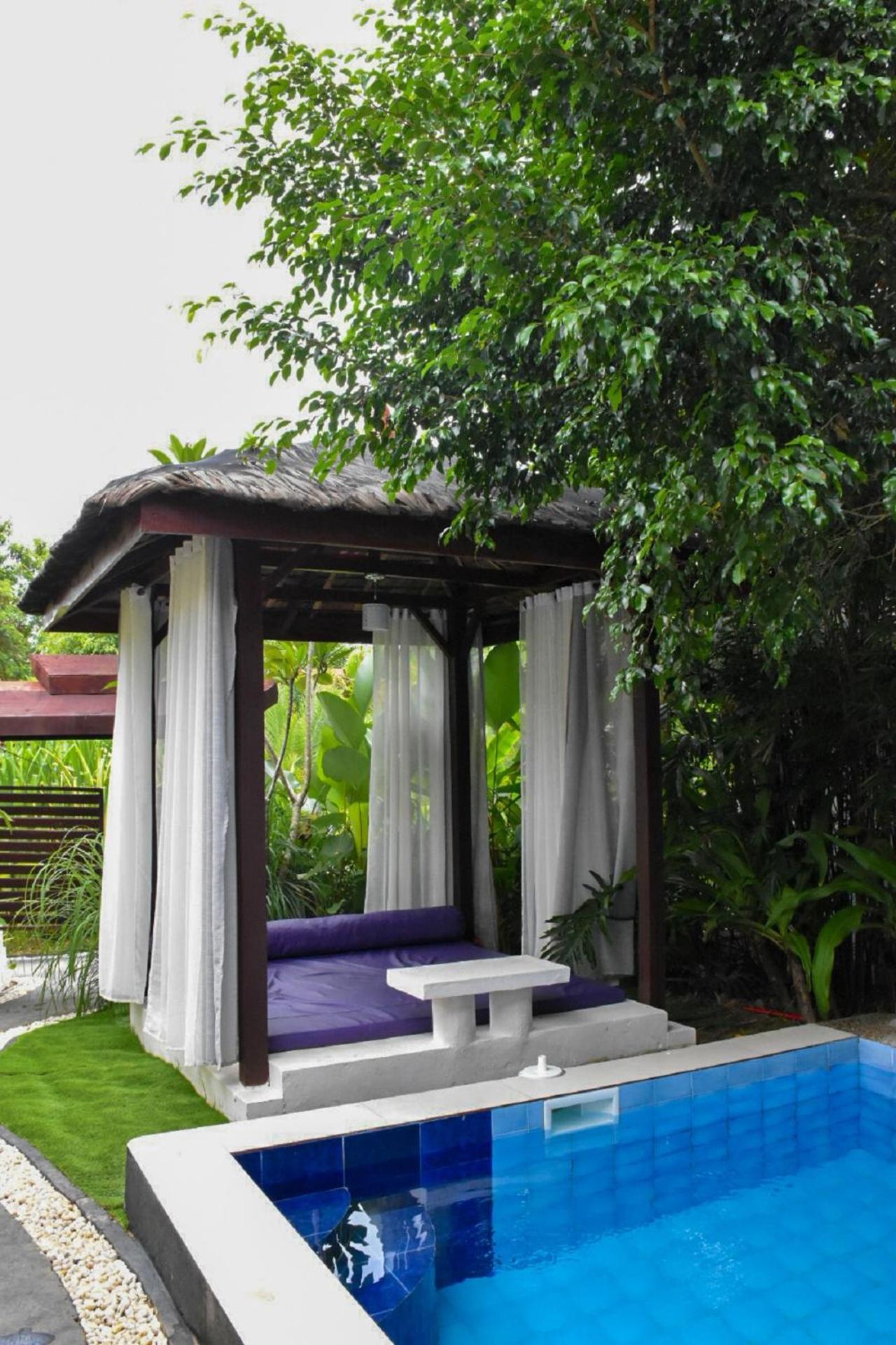 Carpe Diem Villas & Resort Puerto Princesa Bagian luar foto